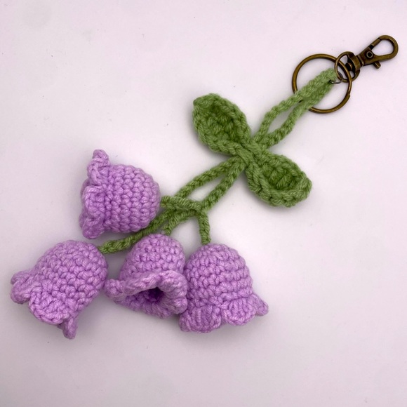 HANDMADE | Purple Crochet Bouquet | Bag Charm | Keychain (Brand New!) 💜 - Picture 4 of 7
